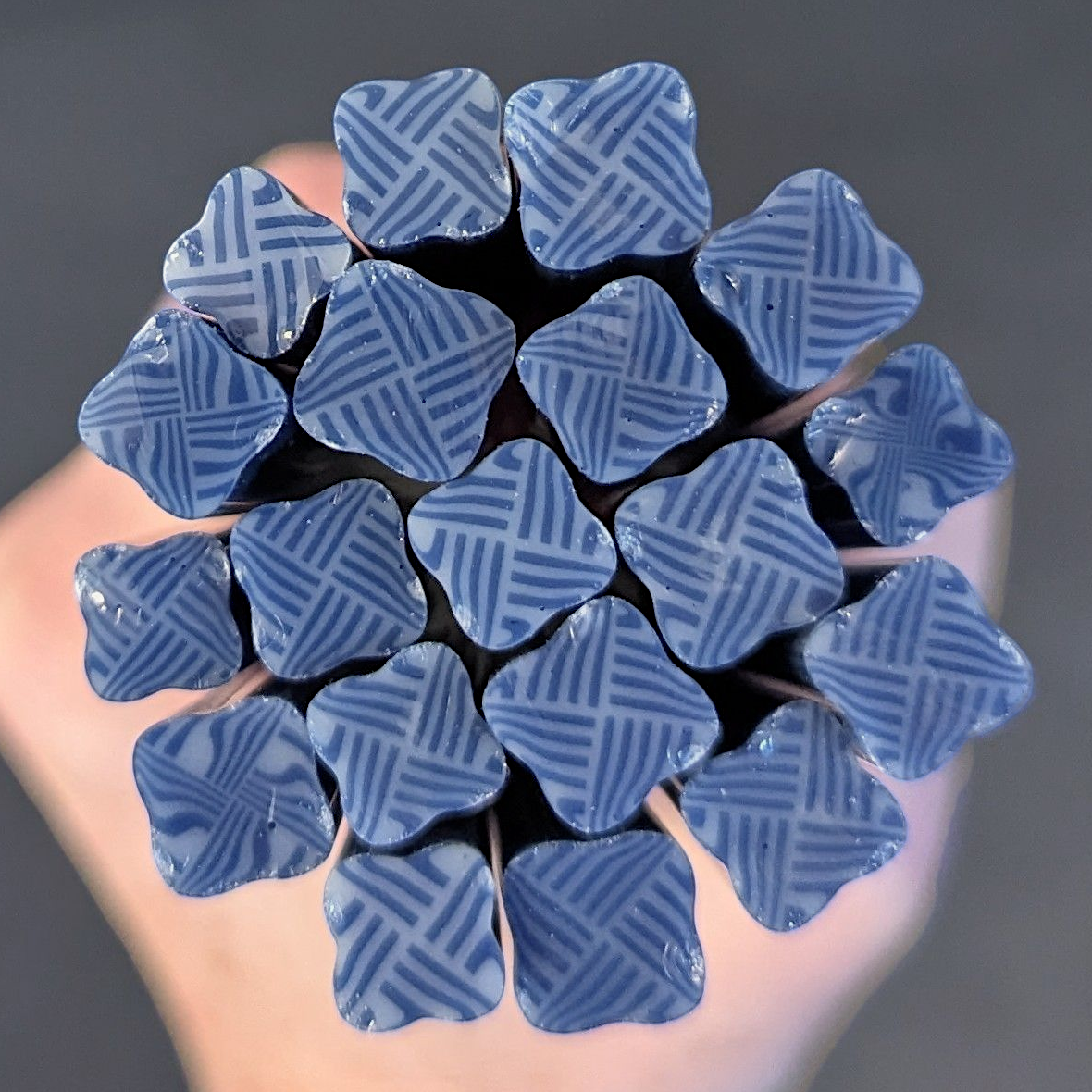 M/LG Indigo Pinwheel COE 90