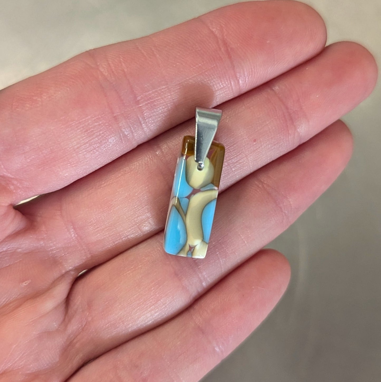 Pendant 10