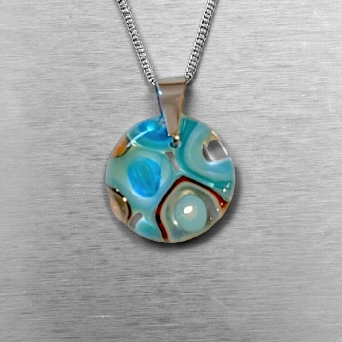 Pendant 22