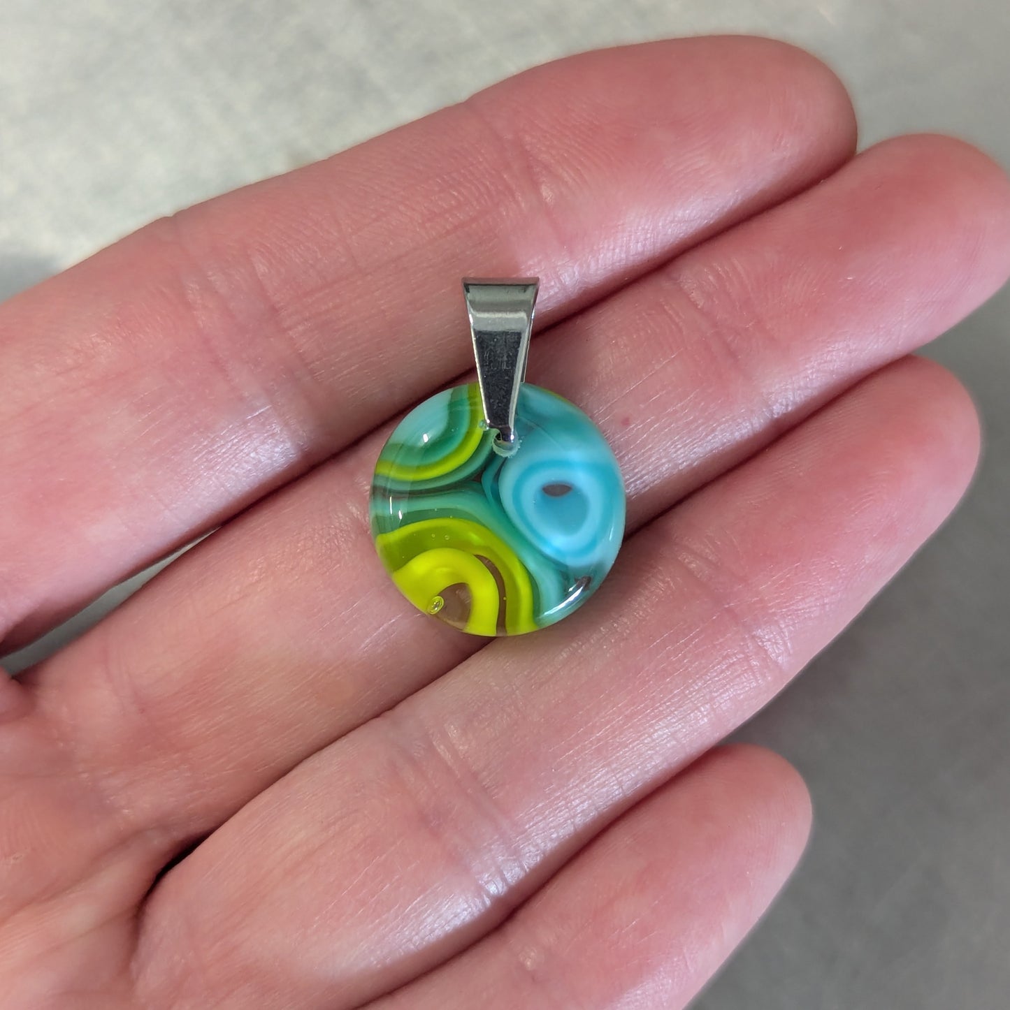 Pendant 08