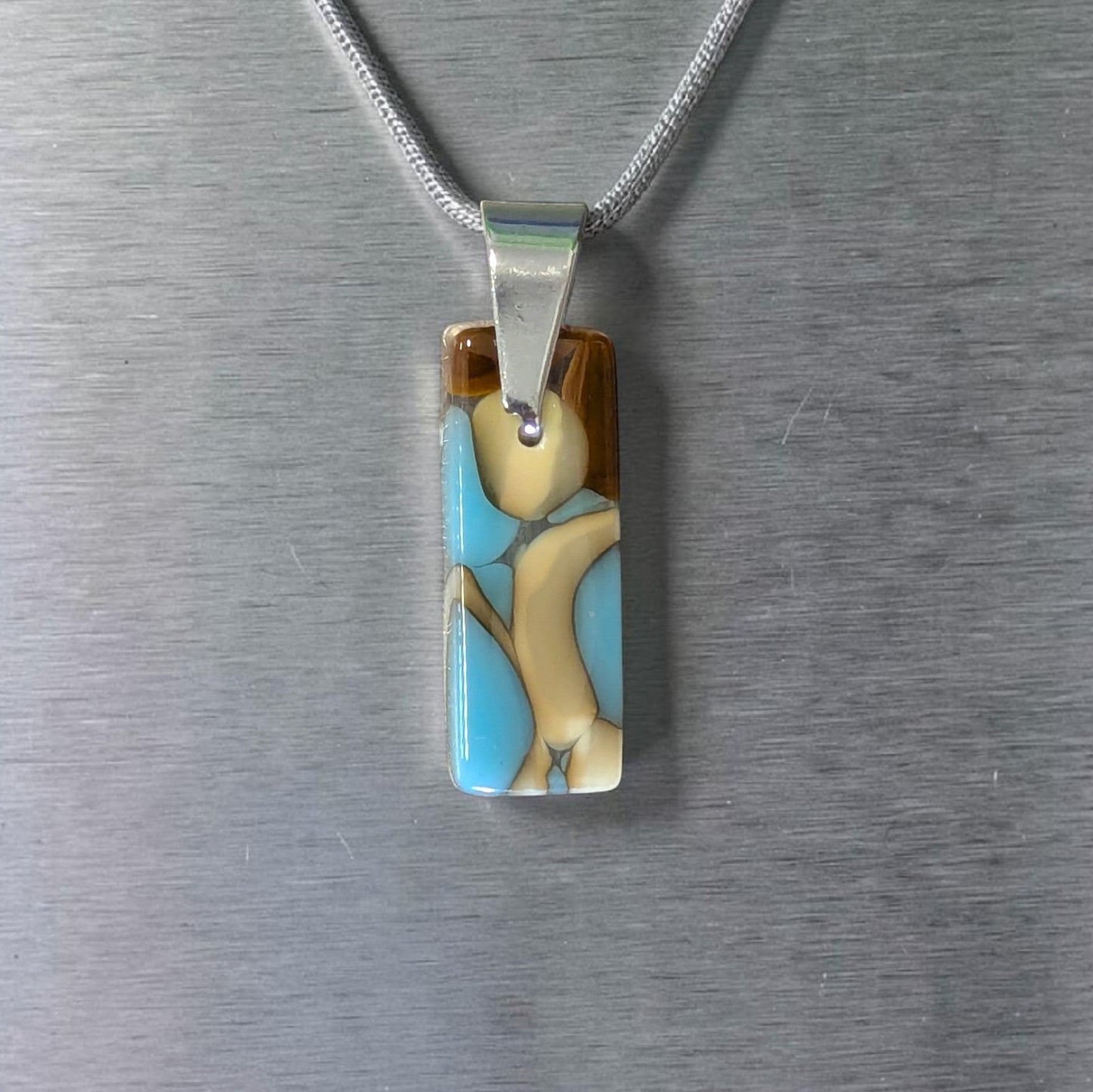 Pendant 10